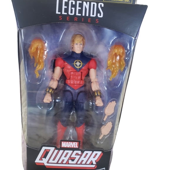 Quasar Marvel Legends 6" Action Figure Exclusive Wendell Vaughn w/ Quantum Bands - Picture 9 of 9